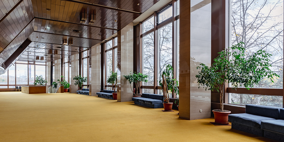 Фойе театрально-концертного зала