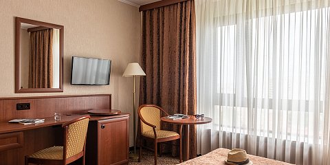 Улучшенный стандартный двухместный номер